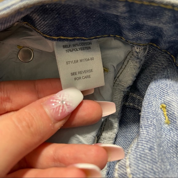 MIDNIGHT MUSE Pearl Rhinestone Embellished High Rise Distressed Boyfriend Jeans - Picture 10 of 10